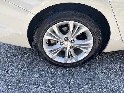 Used 2014 Chevrolet Impala LT w/ Premium Seating Package FWD image 9