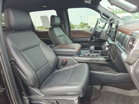 Used 2022 Ford F150 Lariat w/ Equipment Group 502A High AWD/4WD image 17