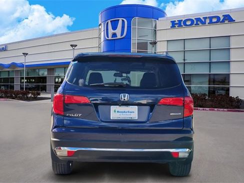 Certified 2018 Honda Pilot Touring image 5