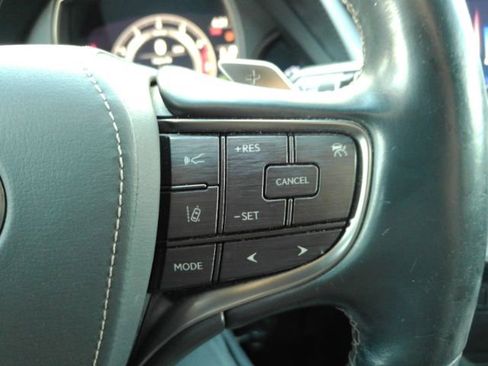 Used 2018 Lexus LS 500 w/ Interior Upgrade Package image 37