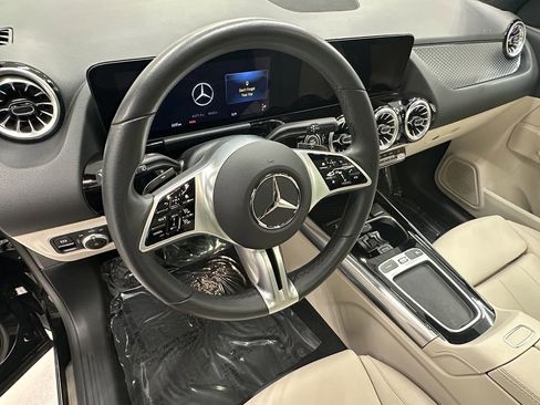 Certified 2025 Mercedes-Benz GLA 250 image 28