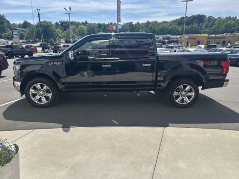Used 2018 Ford F150 Lariat w/ Equipment Group 502A Luxury AWD/4WD image 5