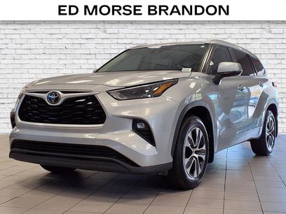 Used 2023 Toyota Highlander XLE