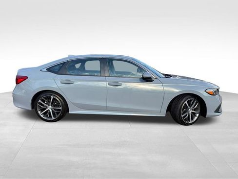 Used 2024 Honda Civic Touring image 16