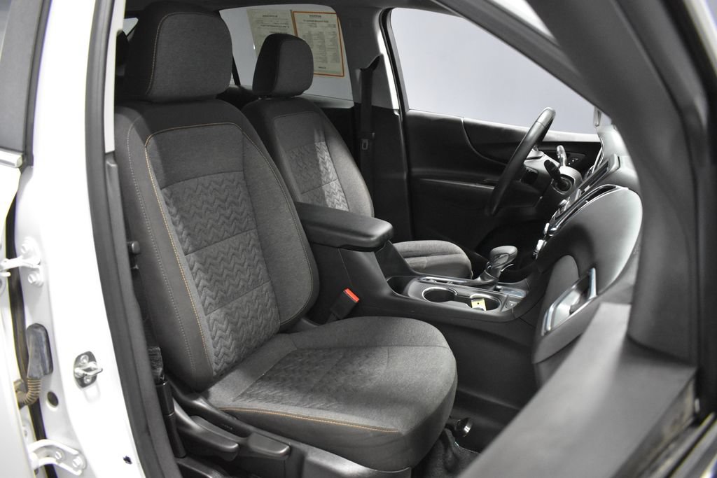 Used 2024 Chevrolet Equinox LT FWD image 14
