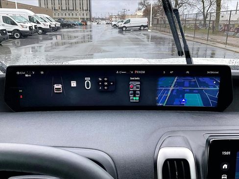 Certified 2025 Ford Expedition Active image 19