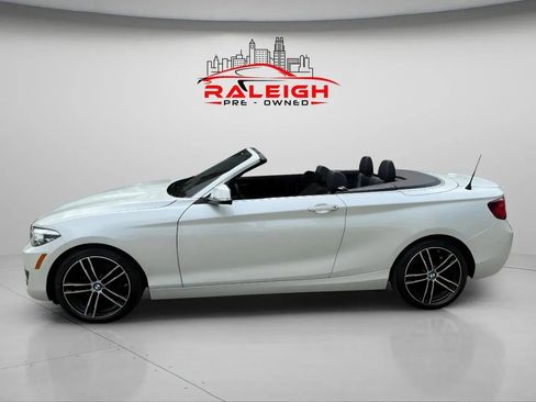 Used 2020 BMW 230i xDrive Convertible w/ Premium Package image 21