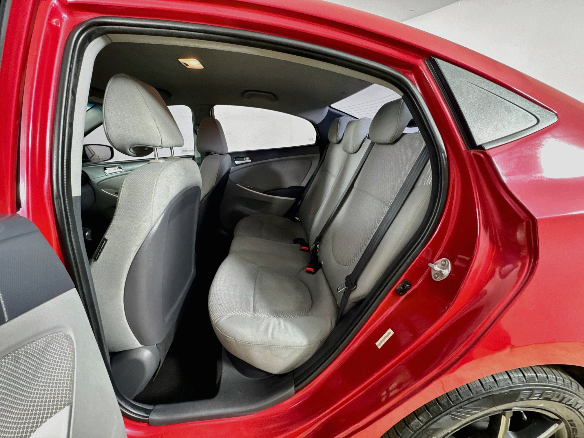 Used 2014 Hyundai Accent GLS FWD image 21