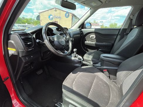 Used 2017 Kia Soul + FWD image 2