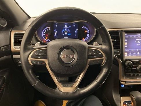 Used 2016 Jeep Grand Cherokee Laredo 75th Anniversary image 15