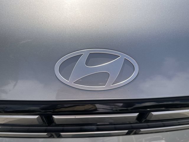 Used 2025 Hyundai Santa Fe SEL FWD image 10