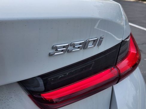 New 2026 BMW 330i xDrive Sedan w/ Premium Package AWD/4WD image 19
