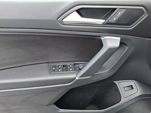 Certified 2020 Volkswagen Tiguan SEL w/ 3rd Row Seat Package image 16