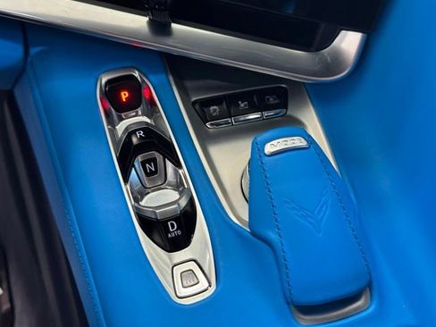 Used 2022 Chevrolet Corvette Stingray Premium Cpe w/ Z51 Performance Package RWD image 31