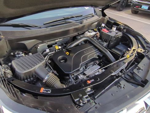 Used 2025 Chevrolet Equinox LT FWD image 29