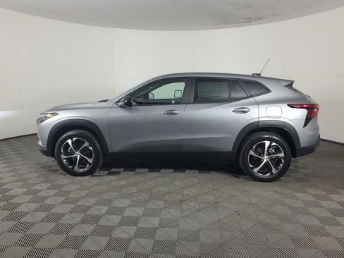 New 2026 Chevrolet Trax RS FWD image 7