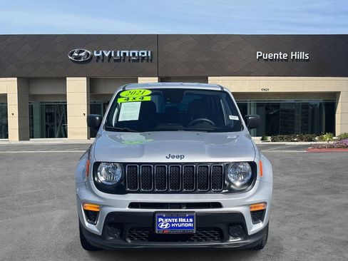 Used 2021 Jeep Renegade Sport image 2