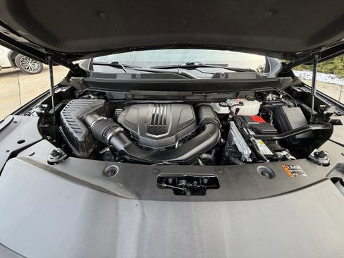 Used 2025 Buick Enclave Sport Touring image 37