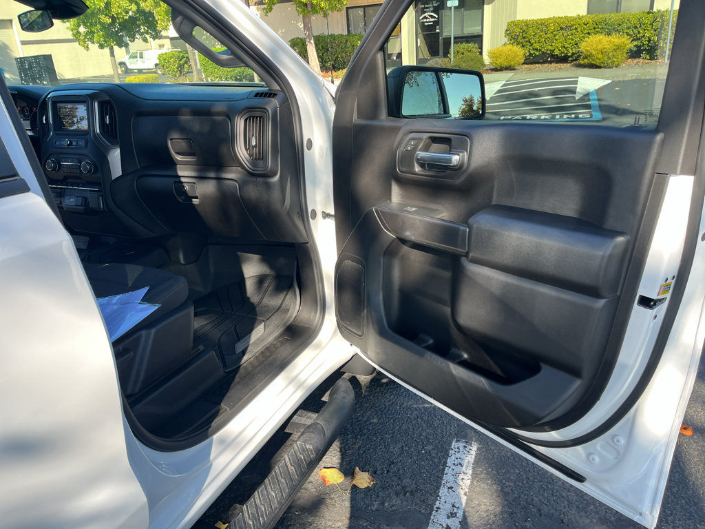 Certified 2026 Chevrolet Silverado 1500 Custom AWD/4WD image 29