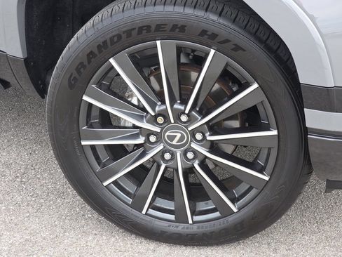 Certified 2025 Lexus GX 550 w/ Accessory Package (2T) AWD/4WD image 8
