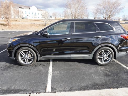 Used 2018 Hyundai Santa Fe FWD w/ SE Ultimate Tech Package 03 image 7