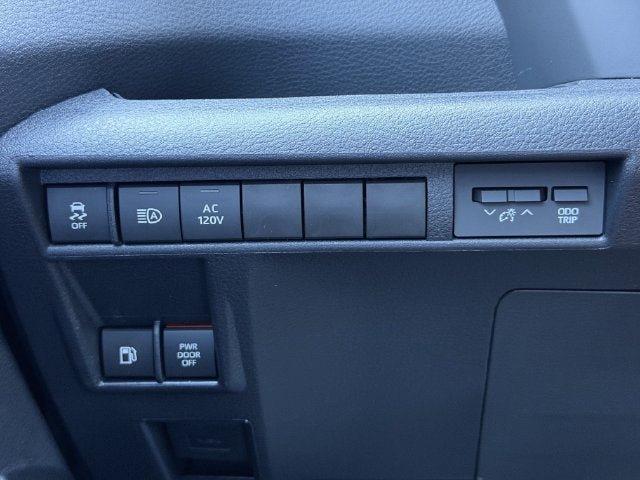 New 2026 Toyota Sienna XLE Woodland Edition AWD/4WD image 20