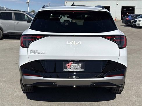 New 2026 Kia Sportage SX image 4
