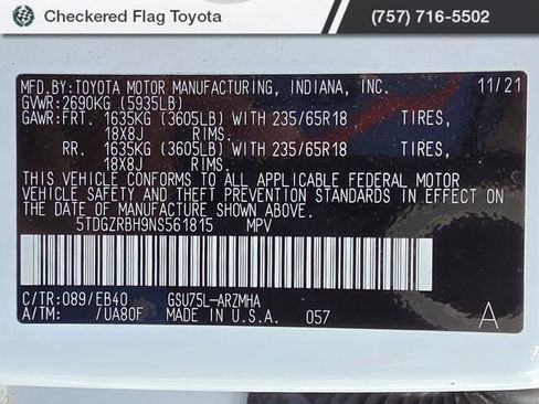 Used 2022 Toyota Highlander XLE AWD/4WD image 22