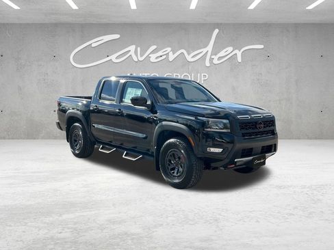 New 2026 Nissan Frontier PRO-4X w/ Pro-4x Convenience Package image 2