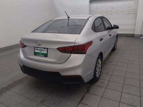 Used 2018 Hyundai Accent SE FWD image 9