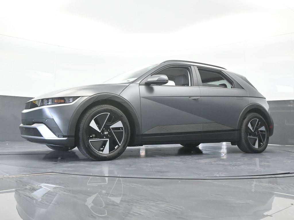 Used 2025 Hyundai Ioniq 5 SEL RWD image 64