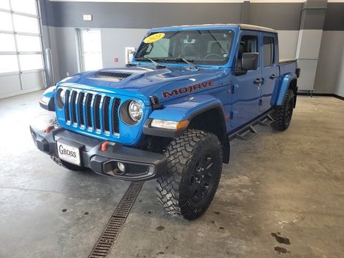 Certified 2023 Jeep Gladiator Mojave w/ Cold Weather Group image 5