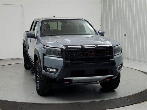 New 2026 Nissan Frontier PRO-4X w/ Pro-4x Convenience Package image 2