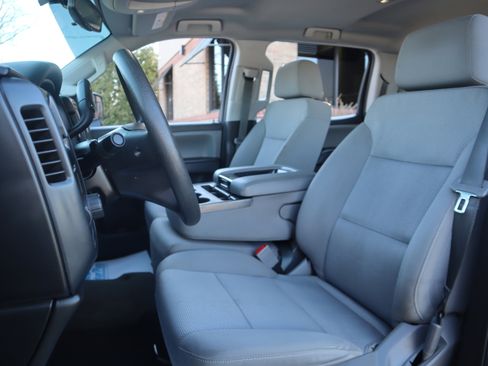 Used 2018 Chevrolet Silverado 1500 Custom w/ Custom Value Package image 24