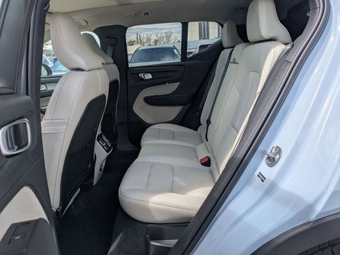 New 2026 Volvo XC40 B5 Plus w/ Protection Package Premier AWD/4WD image 15