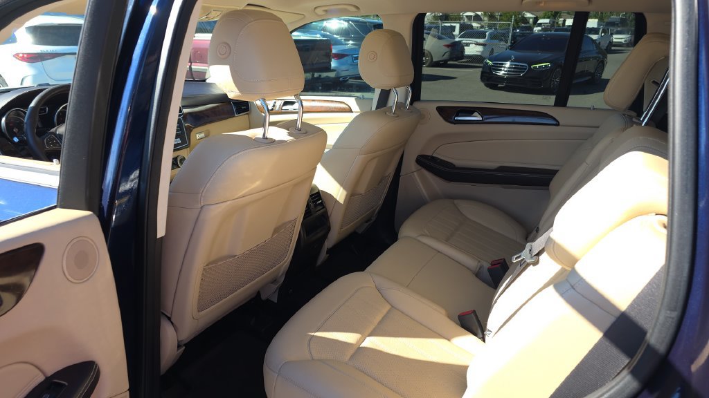Used 2019 Mercedes-Benz GLS 450 4MATIC image 25
