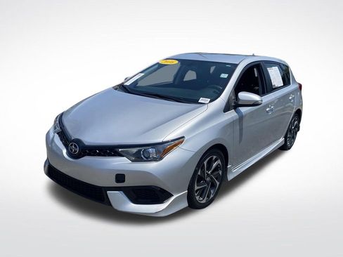 Used 2016 Scion iM FWD image 2