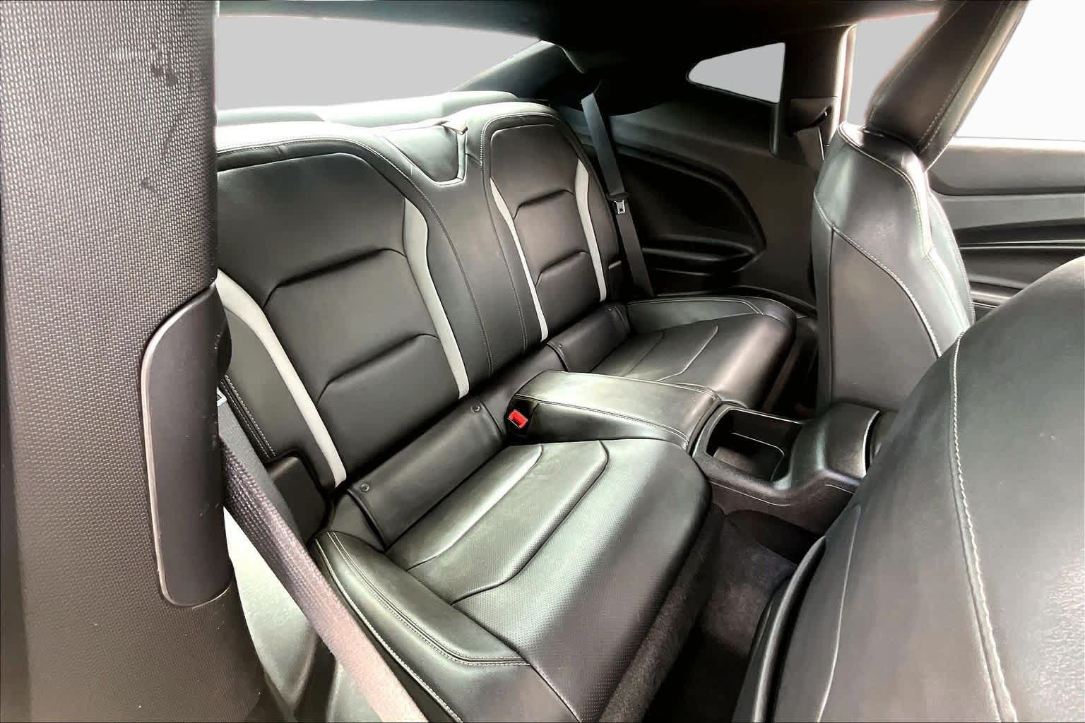 Used 2018 Chevrolet Camaro SS RWD image 20