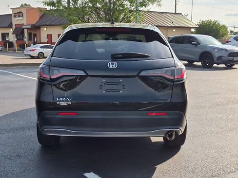 Used 2024 Honda HR-V Sport image 4