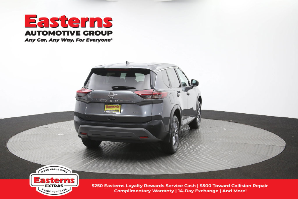 Used 2023 Nissan Rogue S AWD/4WD image 42