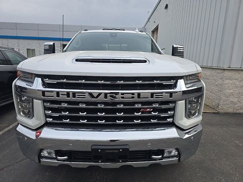 Used 2023 Chevrolet Silverado 2500 LTZ w/ LTZ Premium Package AWD/4WD image 2