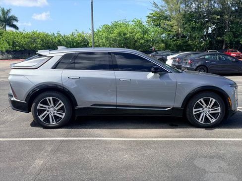 Used 2024 Cadillac Lyriq Tech w/ LPO, Floor Liner Package AWD/4WD image 6