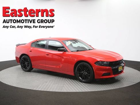 Used 2018 Dodge Charger SXT w/ Blacktop Package RWD image 47