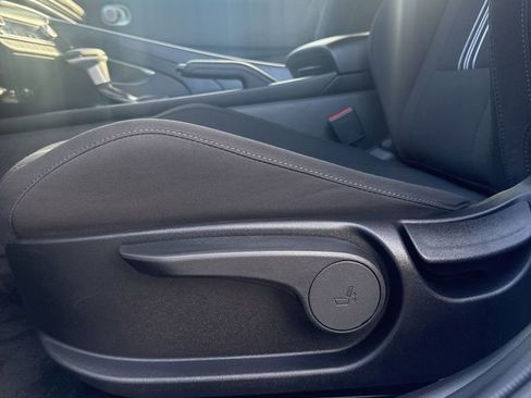 Used 2023 Hyundai Elantra SEL w/ Preferred Accessory Package image 13