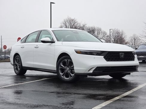 Used 2024 Honda Accord EX-L image 2