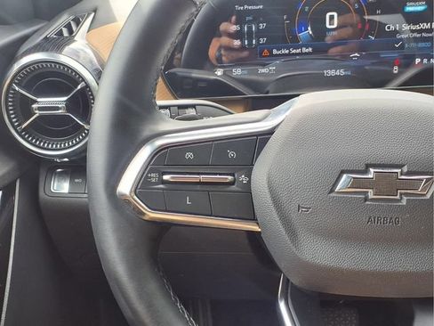Used 2025 Chevrolet Equinox ACTIV w/ Safety and Technology Package AWD/4WD image 20
