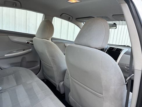 Used 2010 Toyota Corolla LE image 17