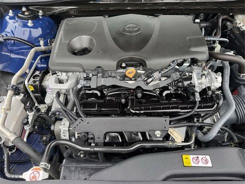 Used 2023 Toyota Camry XSE image 32