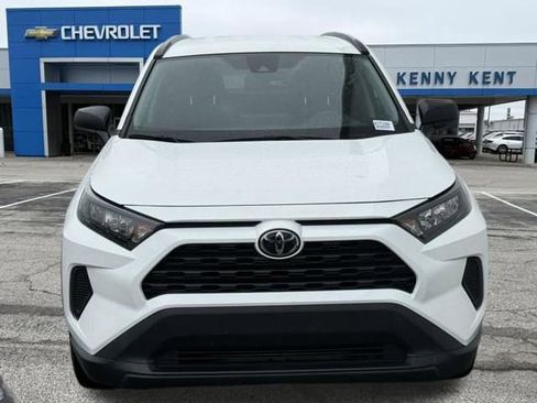 Used 2021 Toyota RAV4 LE w/ Carpet Mat Package (TMS) FWD image 4