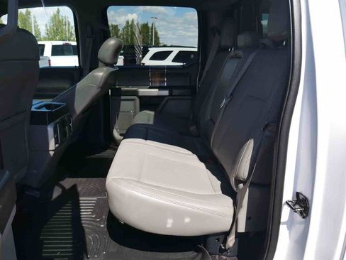 Used 2016 Ford F150 Lariat w/ Equipment Group 501A Mid AWD/4WD image 16